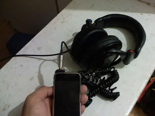 Adaptor Headphone Iphone: 7 Langkah