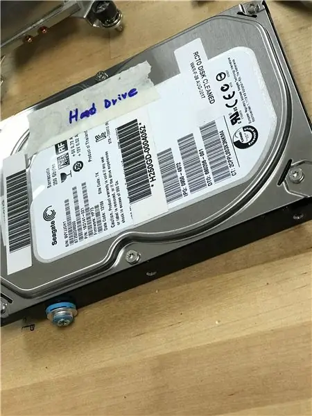 Nruab Hard Drive