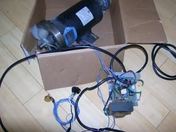 Gumamit ng isang Treadmill DC Drive Motor at PWM Speed Controller para sa Mga Powering Tool: 13 Mga Hakbang (na may Mga Larawan)