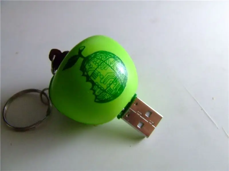 Փրփուր Apple Keychain Flash Drive : 3 քայլ