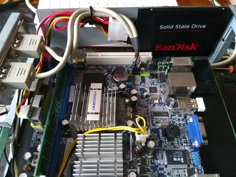 Lakas, Motherboard, SSD, USB at Tunog