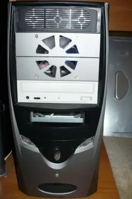 Yύκτης υπολογιστή υπολογιστή DIY CD/DVD 5.25 "Bay PC: 6 βήματα (με εικόνες)