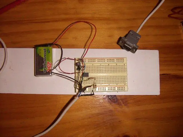 Protoboard -layout för nedladdningskretsen