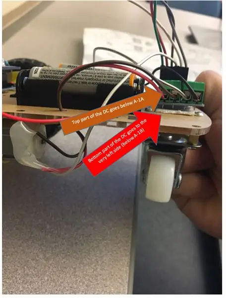 Pas 5: connecteu els 2 motors CC de desacceleració al pas a pas L9110S