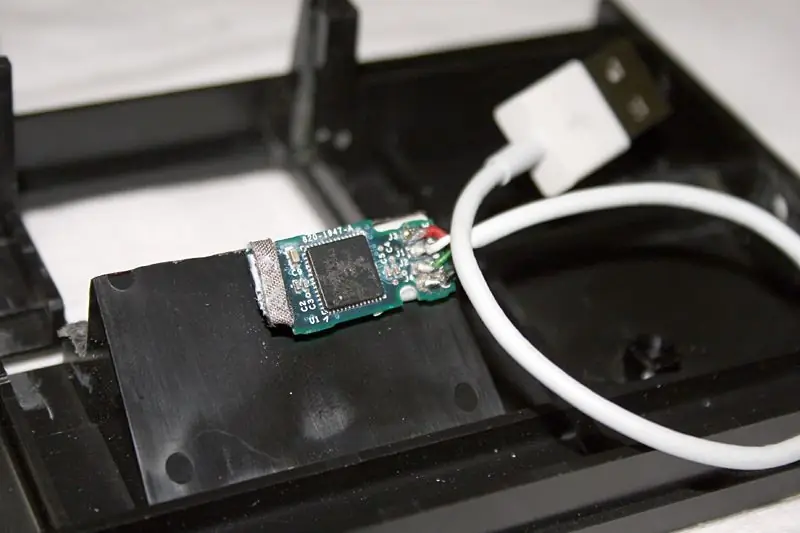 IR Sensor və Əlavə USB Portları