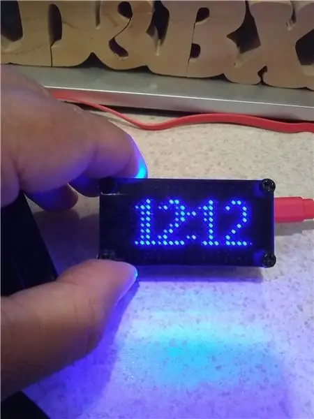 Prosjekt 1: En enkel LED Matrix NTP -klokke med enten militær tidsvisning eller AMPM -skjerm