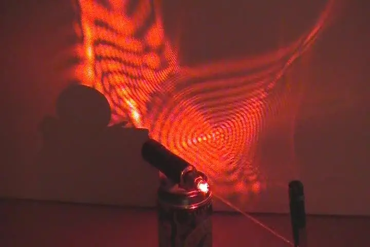 Moire LASER Effect With Handmade Laser: 4 Βήματα