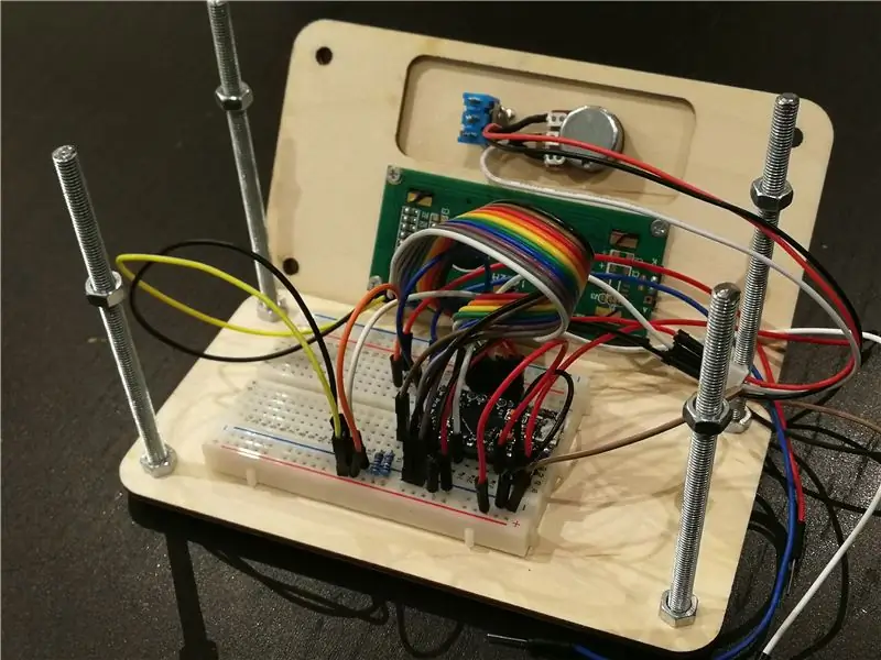 Unidad de controlador de motor para regular la velocidad de rotación