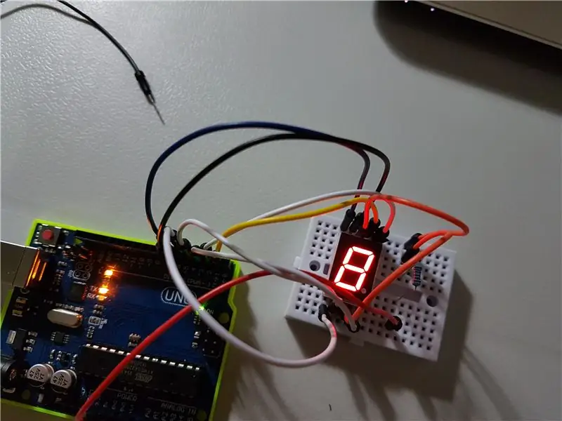 Tilslut segment G (Arduino Pin 7, LED Pin 10)