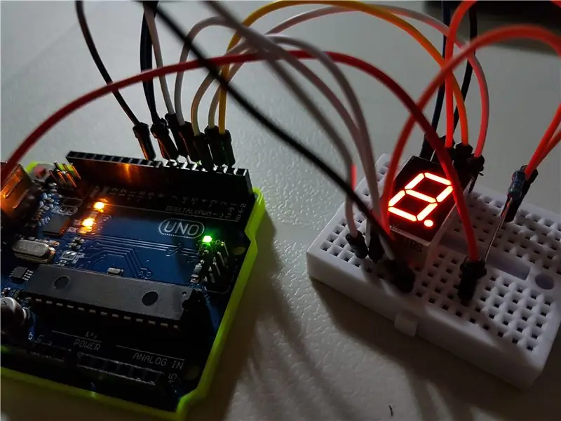 Povežite segment DC (Arduino Pin 8, LED Pin 5)