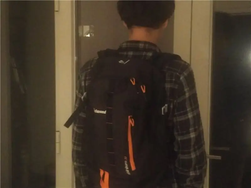 Back Pi Smart Backpack Me Gjurmues me përmbajtje NFC