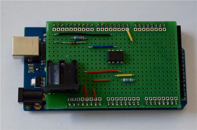 Membuat Sirkuit Input MIDI