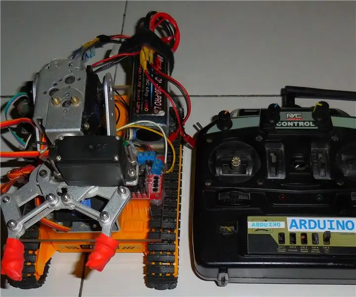 Com es construeix un robot controlat amb braç de pinça controlat mitjançant Nrf24l01 Arduino: 3 passos (amb imatges)