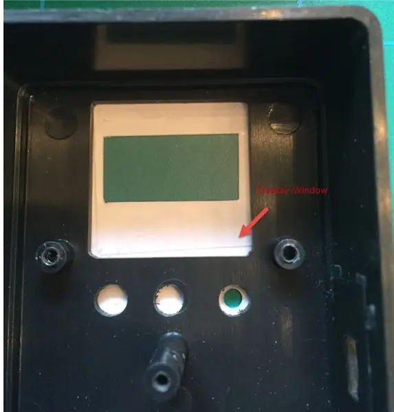 Memotong Lubang di Panel