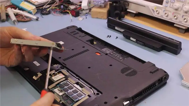 HDD sürücüsünü SSD sürücüsü ilə əvəz edin