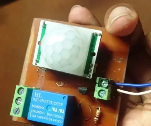 Interruptor de luz PIR (ou qualquer dispositivo AC) sem microcontrolador: 4 etapas (com imagens)