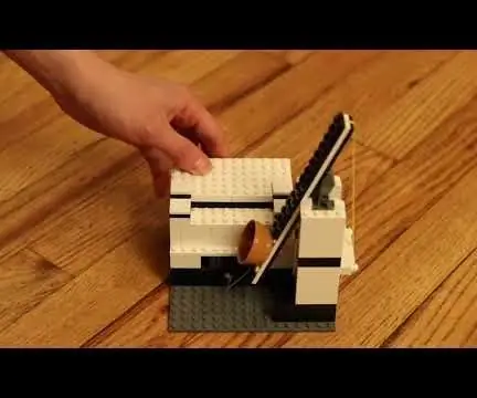 LEGO Catapult: 6 Langkah (dengan Gambar)