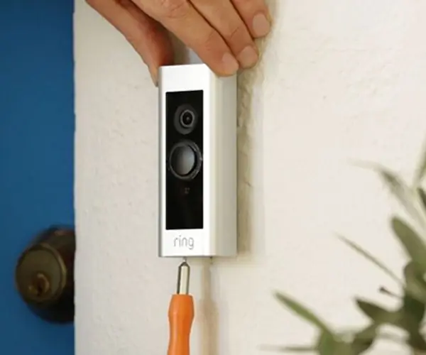 Ring Doorbell Pro Facia Anti-tyveri modifikasjon: 4 trinn (med bilder)