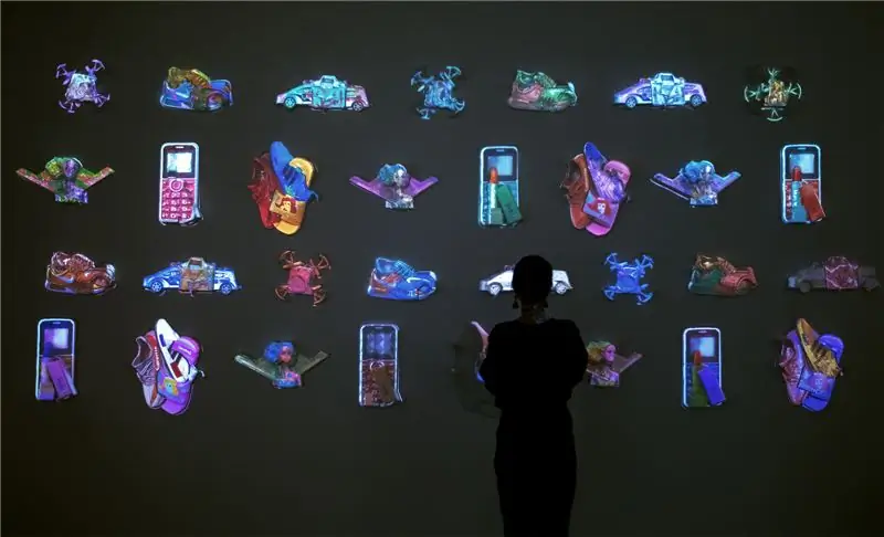 Shanzhai Remix: un muro de exhibición de imitaciones