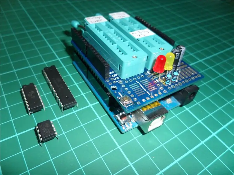 ATTiny85, ATTiny84 un ATMega328P programmēšana: Arduino kā ISP