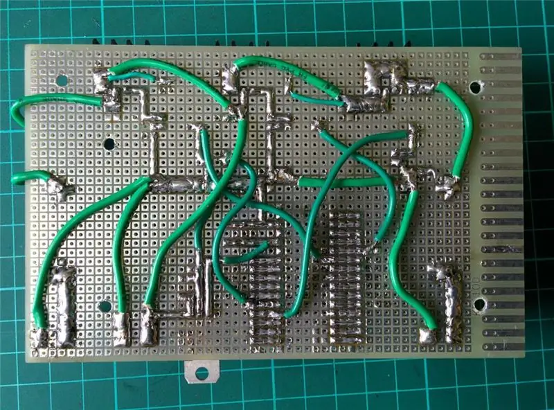 Koppel die huidige sensor aan