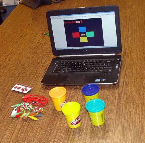 Simon mówi z Play-Doh - Makey Makey