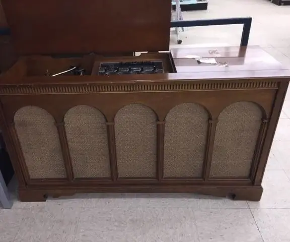 Obnova stereo konzoly Sylvania SC773C z roku 1965: 6 krokov (s obrázkami)