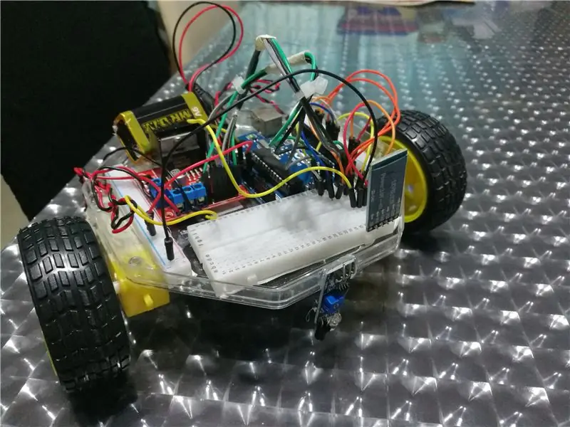 Herzliche Glückwünsche! Ihr einfaches Bluetooth-gesteuertes RC-Auto ist fertig!