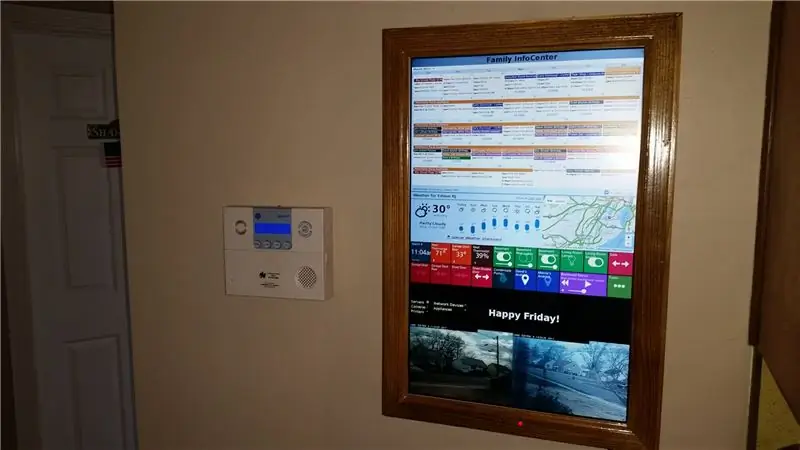 Calendário de parede digital e centro de informações para casa