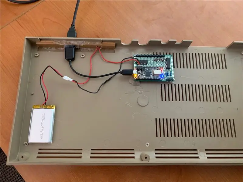 Ntxiv qhov hloov pauv, USB txuas, thiab Mount kom tiav nws Tawm