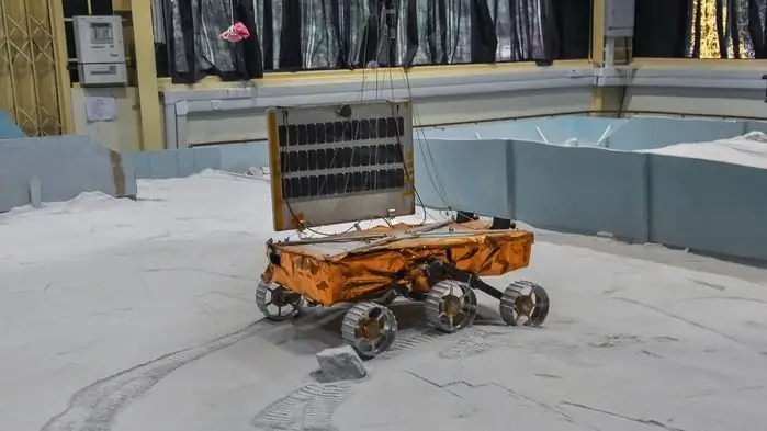 „IOT Lunar Rover Raspberrypi+Arduino“