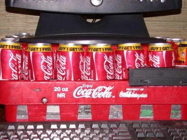 Ordinador Coca-Cola: 7 passos (amb imatges)