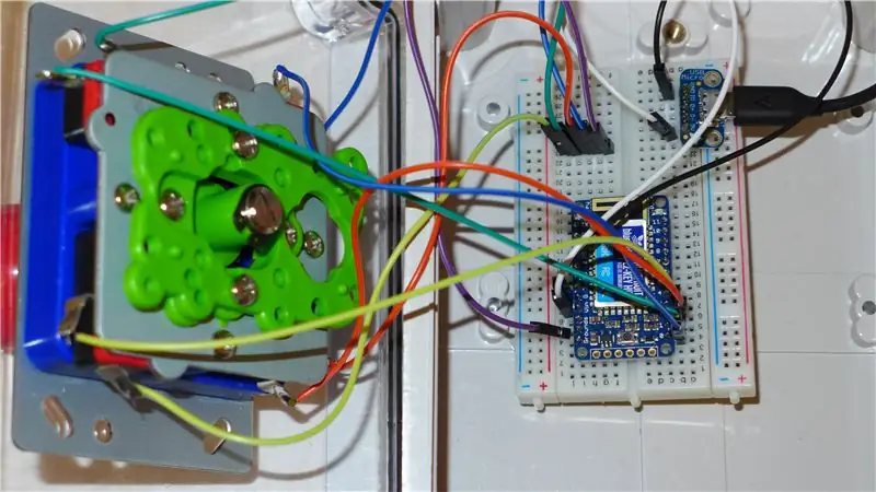 I-install ang Joystick, Bluefruit EZ Key, at USB Breakout Board