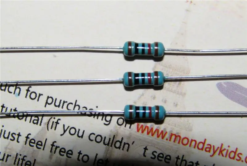 Kauj Ruam 1: Solder cov Resistors rau PCB