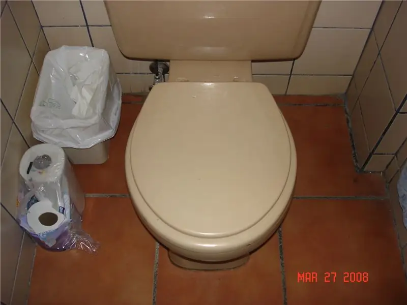 Plaub Hlis Fools Toilet Prank: 4 Kauj Ruam