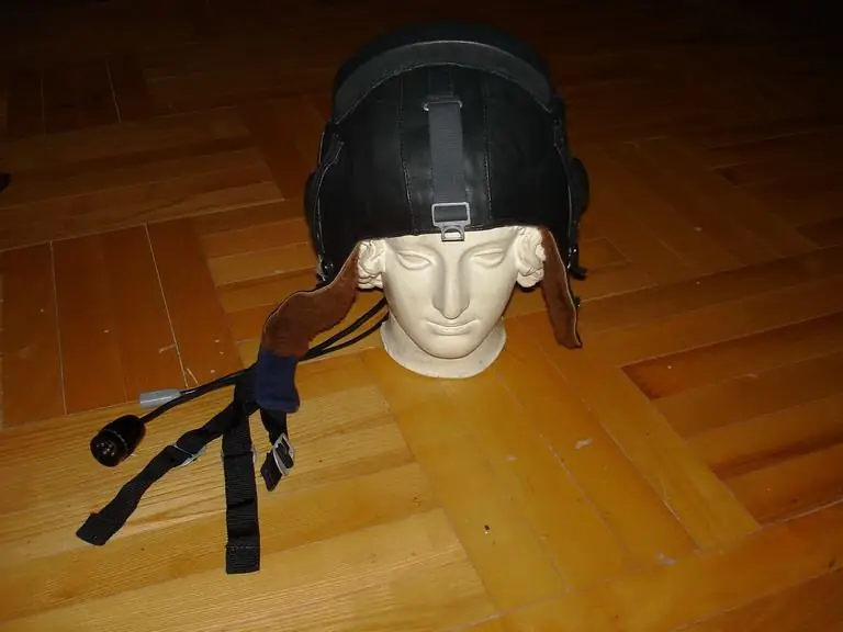 Hackerare un casco dell'aviazione sovietica SHZ-84: 4 passaggi (con immagini)