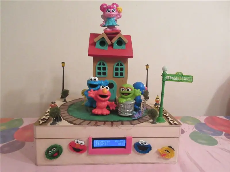 DIY Sesame Street Alarm Clock (med brandalarm!)