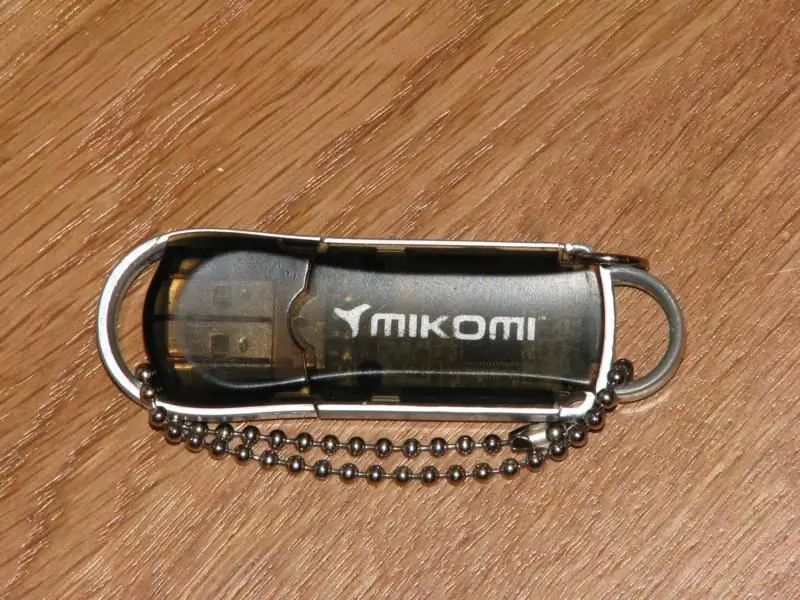 Hoidke oma USB -draivi kork alles: 3 sammu