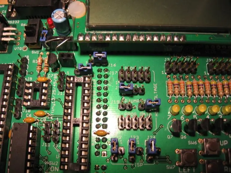 ATtiny2313 - Trepćite LED diode