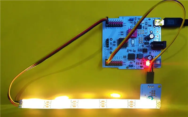 Camuflaj adaptiv LED RGB (cameleon) folosind Ebot / Arduino