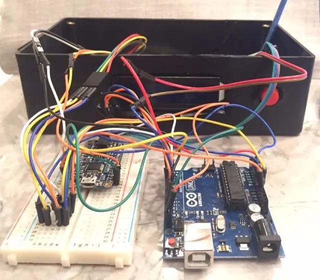 Il circuito e la scheda di controllo Arduino