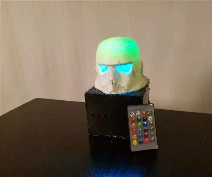 Glowtrooper: en interaktiv Stormtrooper -hjelm: 5 trin (med billeder)