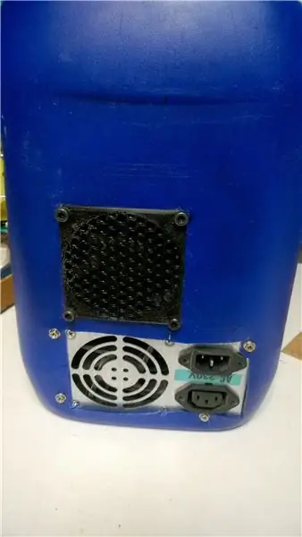 Montage de l'alimentation et du ventilateur