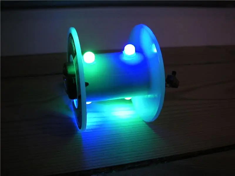 LED Rollie: 7 lépés (képekkel)