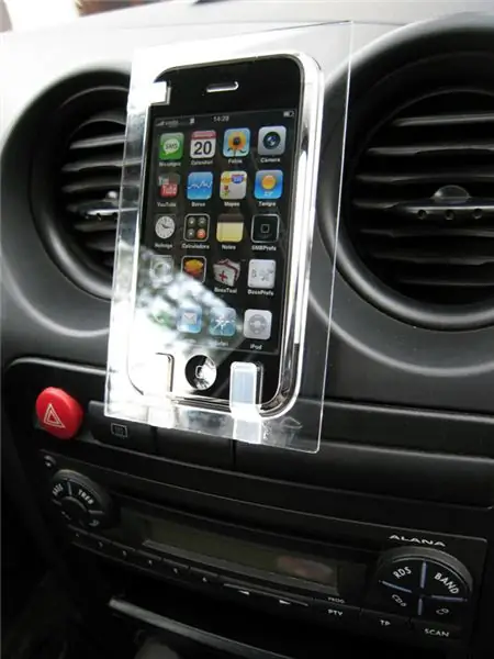 Passo 14 - Guarda il tuo IPhone o Ipod Touch nella tua auto!