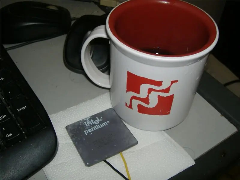 USB -värmare (eller hur du uppgraderar din kaffekopp): 4 steg (med bilder)