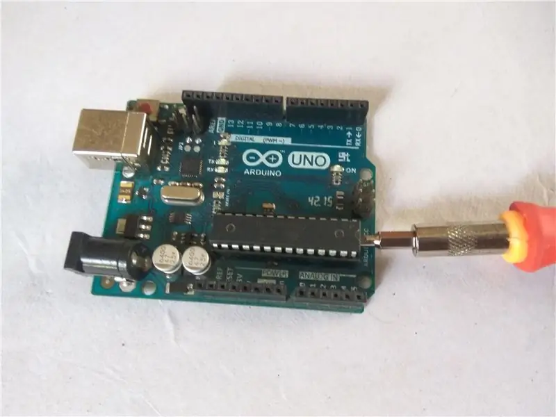 Chuẩn bị Arduino UNO để lập trình: