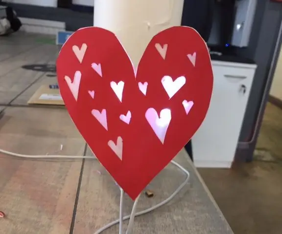 Buďte stále moji bijúci LittleBits Heart: 5 krokov