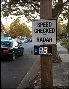 Señal de velocidad de radar de bajo costo