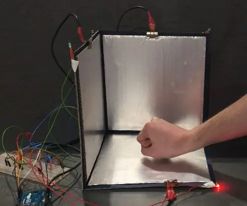 Seguiment de moviment 3D Tfcd mitjançant detecció capacitiva i sortida LED: 6 passos (amb imatges)